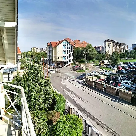 Golden Apple Appartement *